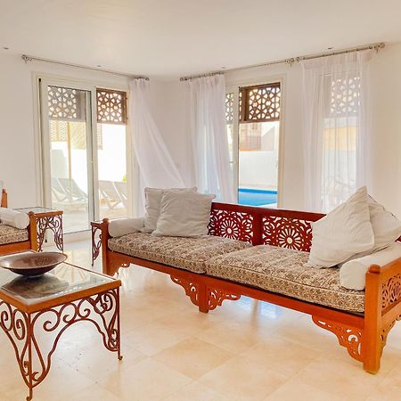 Nayah Stays, Amazing Villa With Private Pool & 5 Master Suites Hurghada Luaran gambar